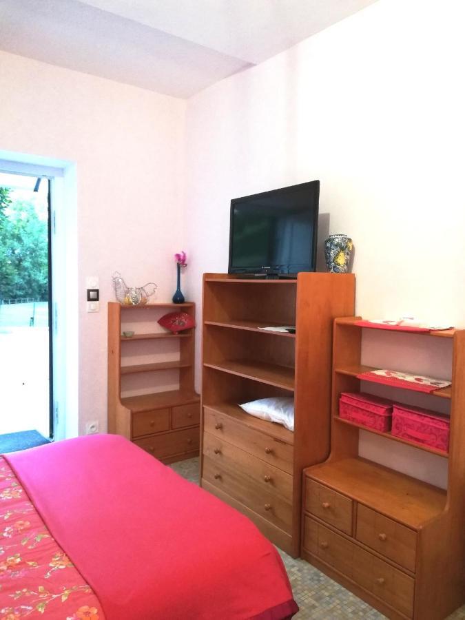 Du Coq A L'Ame Bed & Breakfast Naves  Екстериор снимка